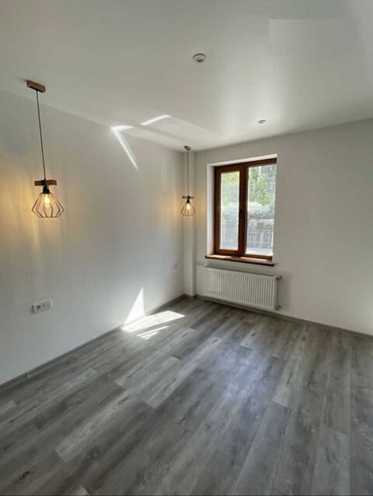 Продажа просторной студии в Центре в новом доме