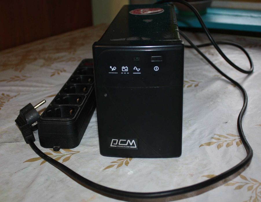 Бесперебойник/стабилизатор PCM Powercom BNT-600AP