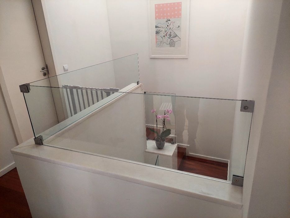 Prestação de serviços em vidros