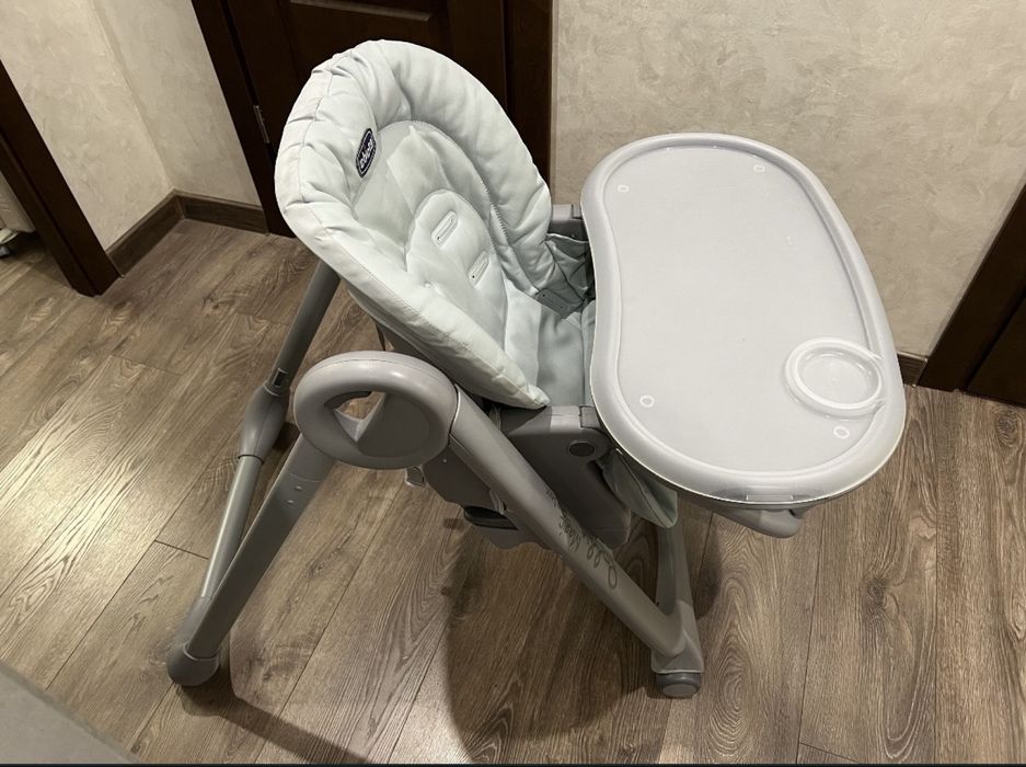 Годувальне крісло chicco magic relax