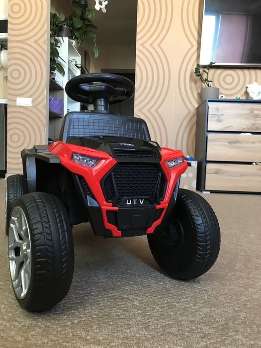 Каталка-толокар новая