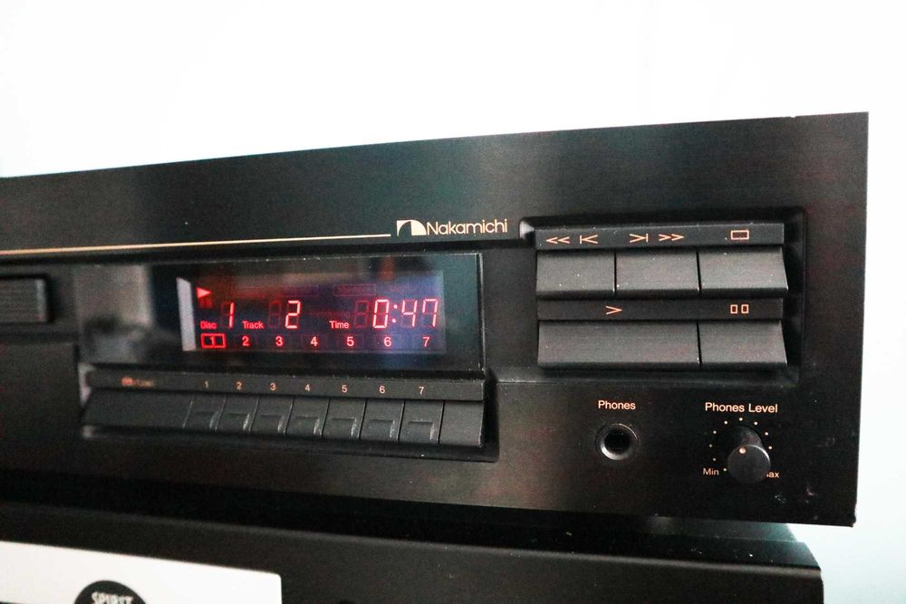 Cd проигрыватель  NAKAMICHI MB-1S Chip 2 x PCM1700P звук 20 бит