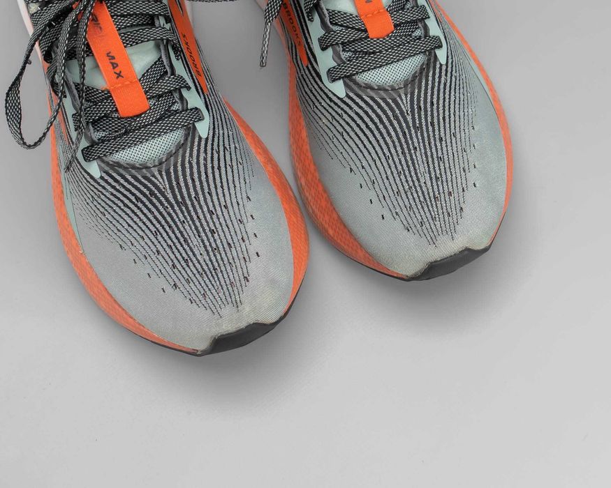 Крутые беговые кроссовки Brooks Hyperion Max.40 размер