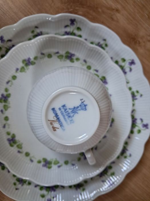 Zestaw porcelanowy kawowy