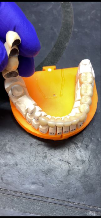 Зубний технік,Одеса,Котовського.