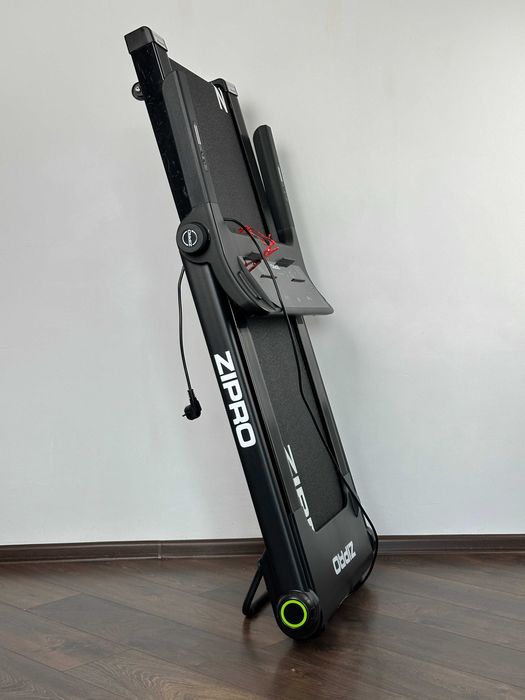 Продам бігову доріжку Zipro Pacto iConsole+