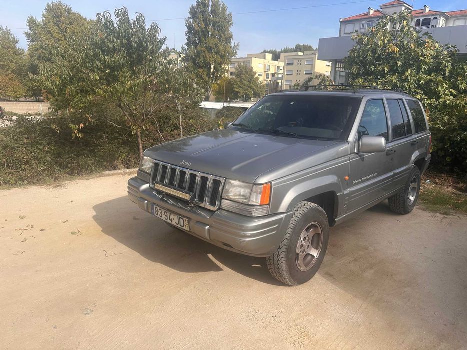 Jeep Cherokee
