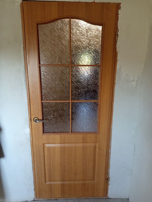 Продам міжкімнатні двері