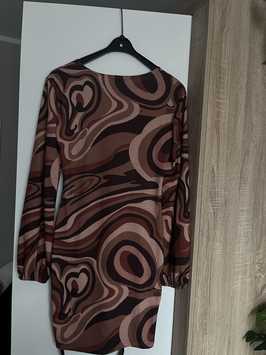Brązowa nowa z metką sukienka we wzory somebody else s