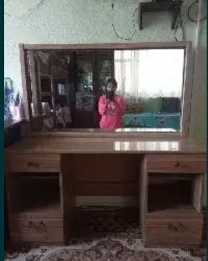 Косметический столик,с большим зеркалом Обогреватель , Пылесос