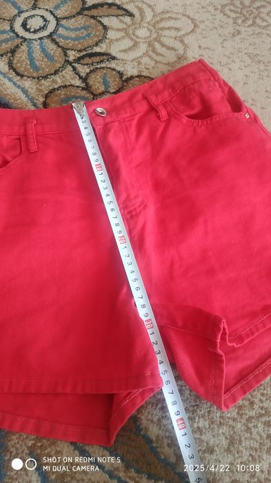 Женские летние шорты L.Л. красные.