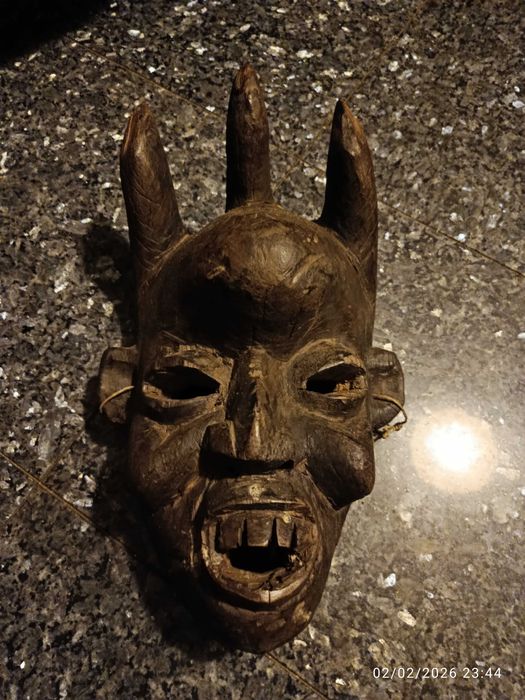 Máscara tribal Bamiléké Camarões 40 cm Anos 20