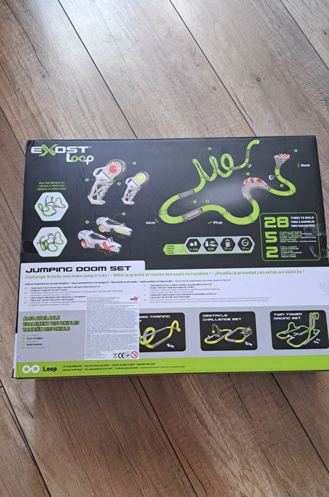 Продаю б/в Гоночний трек Silverlit Loop Шалений стрибок + 2 машинки на