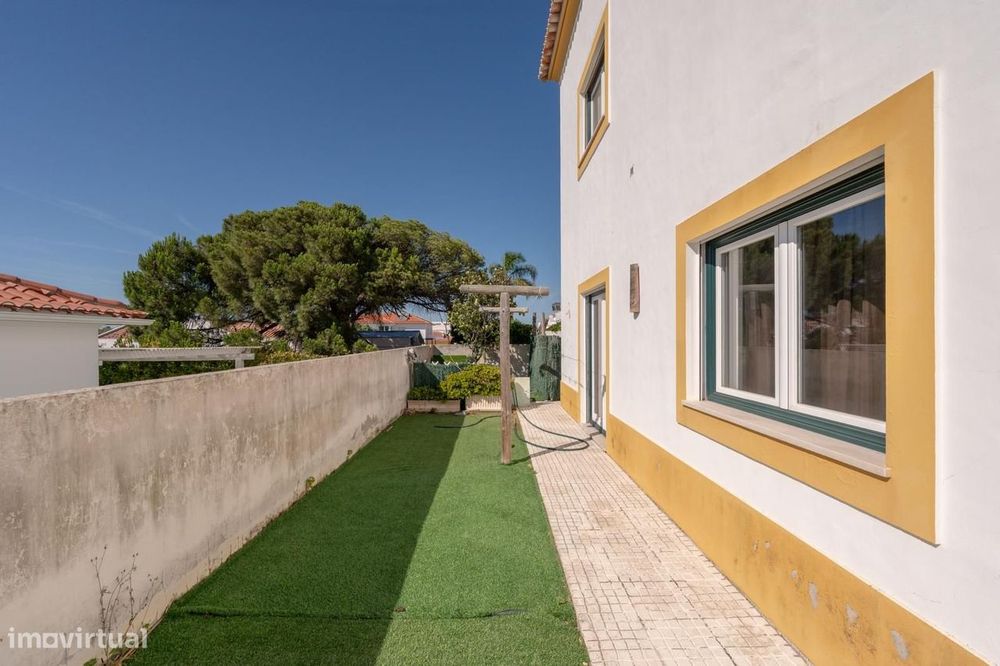 Moradia Isolada T4 com jardim, Carvalhal, Grandola