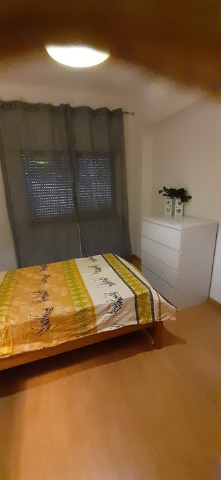 Arrendo Quarto mobilado