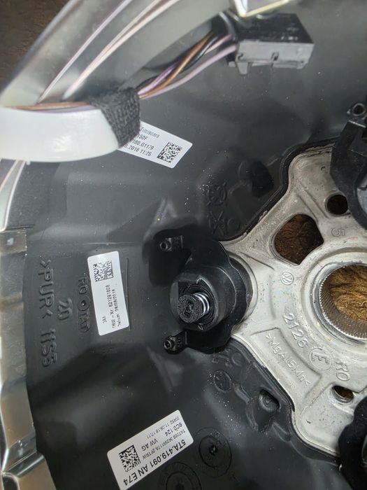 Kierownica z airbag vw passat b8 tiguan golf dsg igła