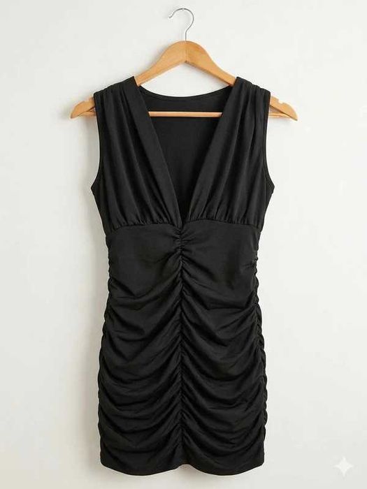Mini Vestido Preto Justo – Decote em V Profundo – Drapeado – Tamanho S