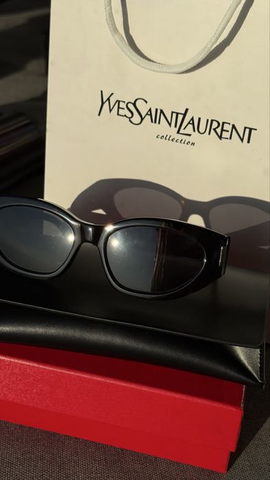 Сонцезахисні Окуляри в стилі Saint Laurent