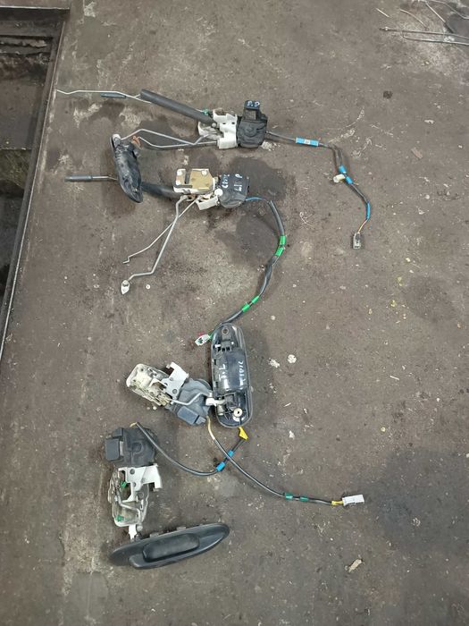 Honda Civic VI zamek drzwi tył Części