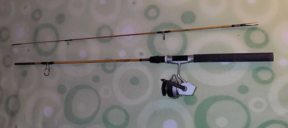 Cana de pesca 1,80m completa com carreto Ryobi