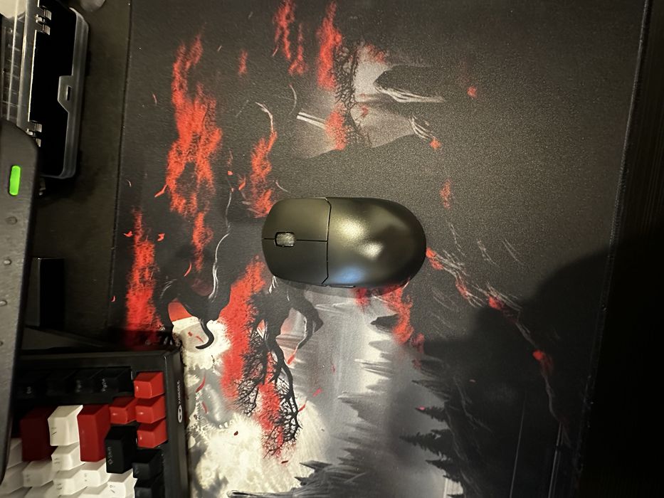 Продаю мышь HATOR