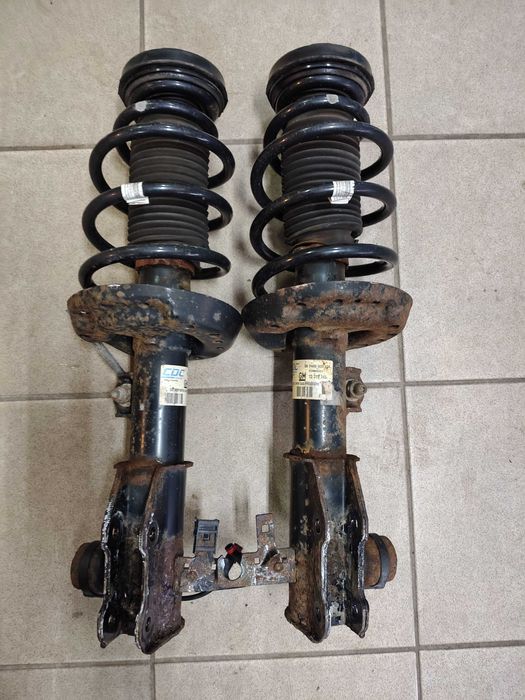 Przednie amortyzatory IDS Opel Insignia A 2,0 Turbo oryginał Komplet 13319746 13319745