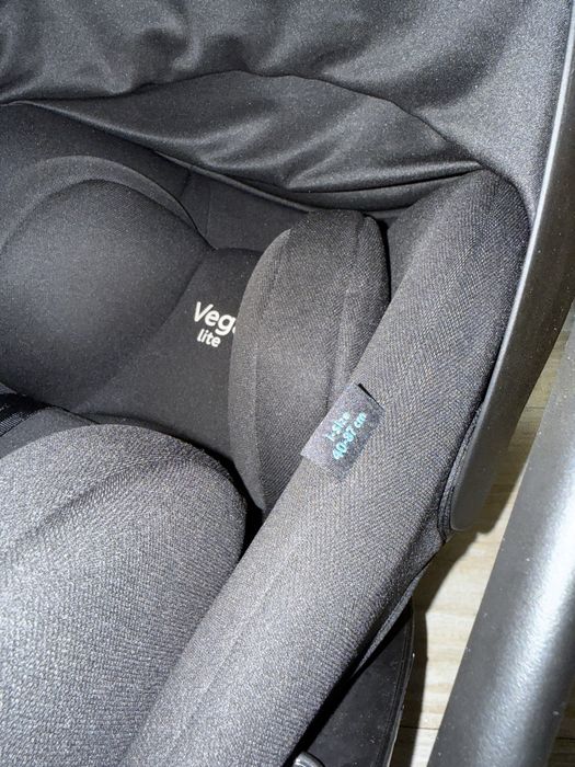 Автокрісло Carrello Vega lite