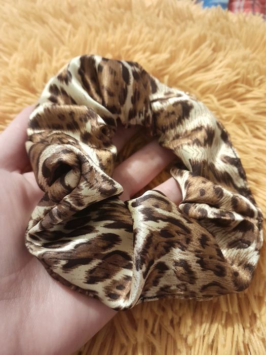 Scrunchie ozdoba do włosów gumka do włosów