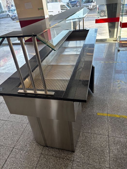 Vende-se Balcões de Buffet