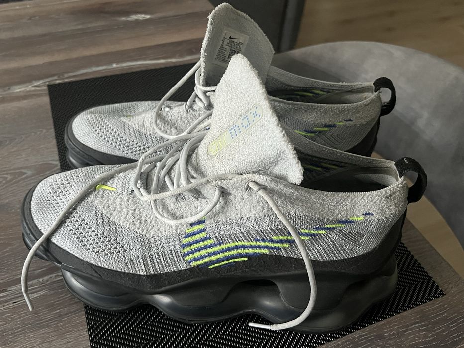 NIKE AIR MAX scorpion flyknit