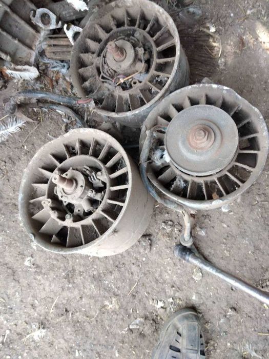 Продам генератори луаз бу по 600гр за 1 шт