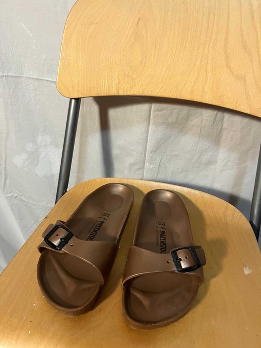 Chinelo castanho metálico Birkenstock em EVA