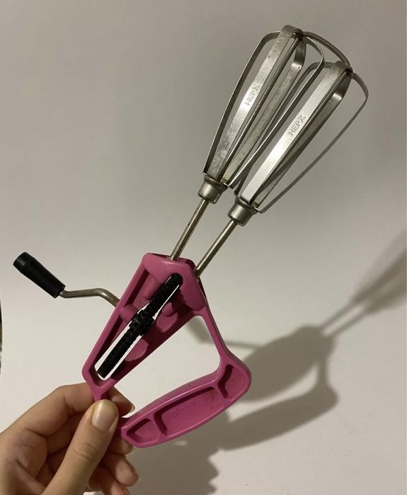 Вінтажний ручний міксер