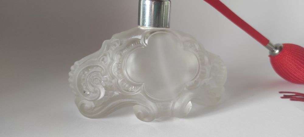 Perfumetka Schlevogt z lat 30-tych ubiegłego wieku. Ideał