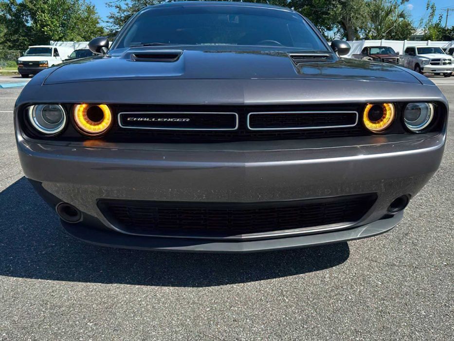 Dodge Challenger      2017