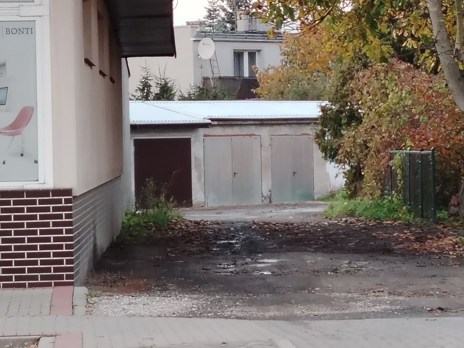 Na sprzedaż dwa garaże 30m2