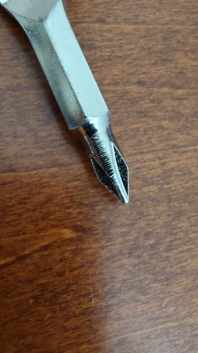 Інструмент викрутка мультитул отвертка EDC