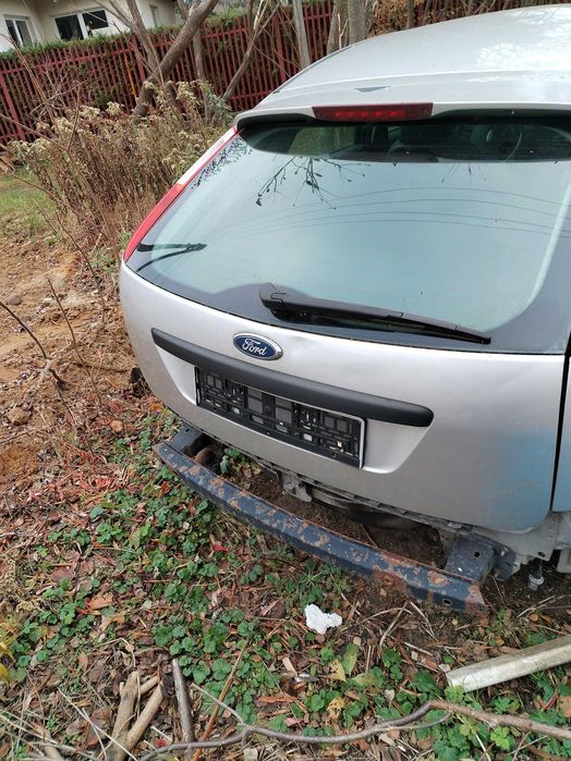 Ford Focus mk2 części  kolor 03 srebrny brak błotników