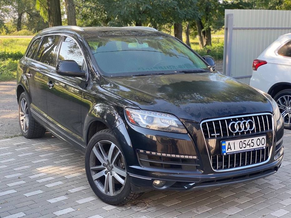 Продам свою Audi Q7 2013