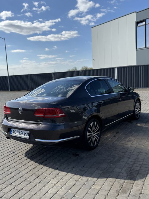 Volkwagen Passat B7.  1,4 бензин