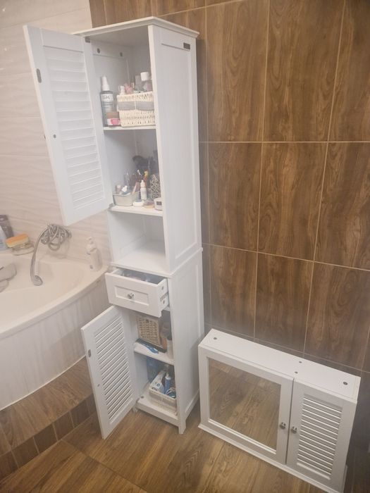 Szafki do łazienki SoBuy