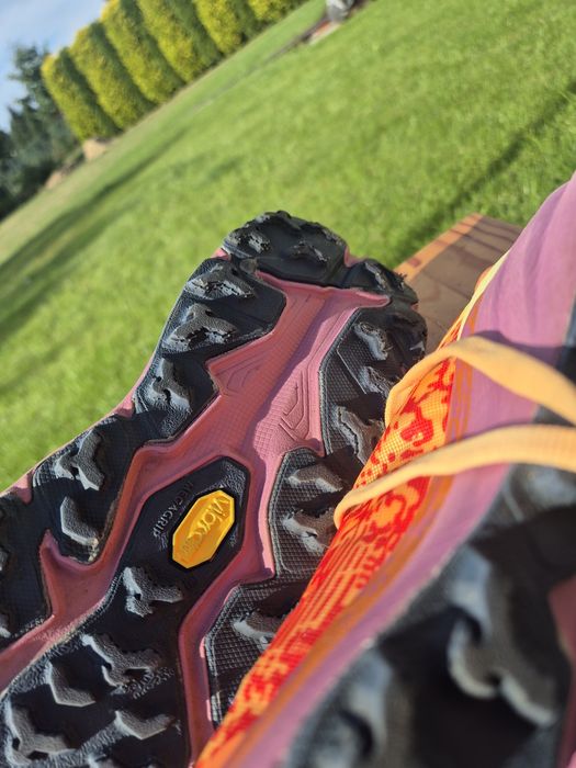 Hoka Speedgoat 6 40 2/4