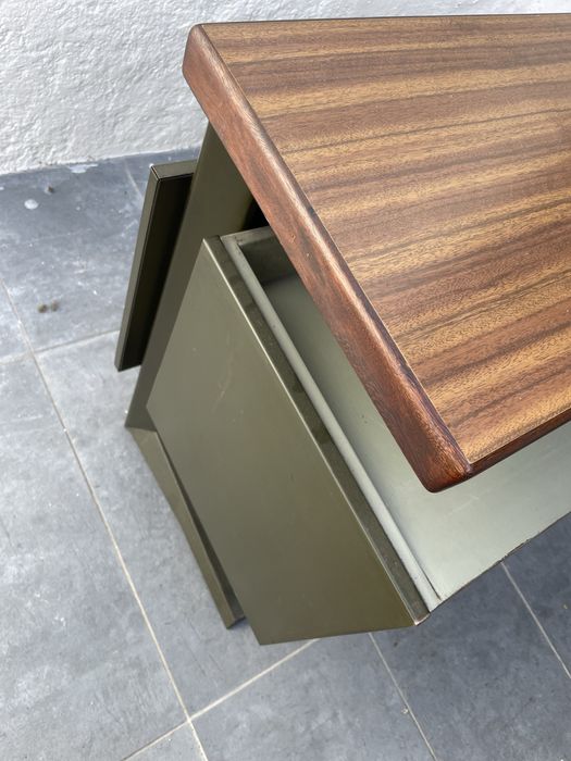 Armário- Daciano da Costa / Longra