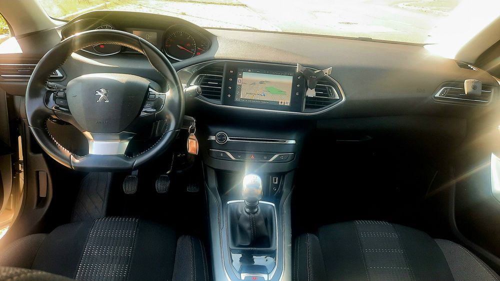 Peugeot 308 SW Allure 1.6 HDi  120 cv / 2016 /  Tejadilho Panorâmico e em ótimo estado