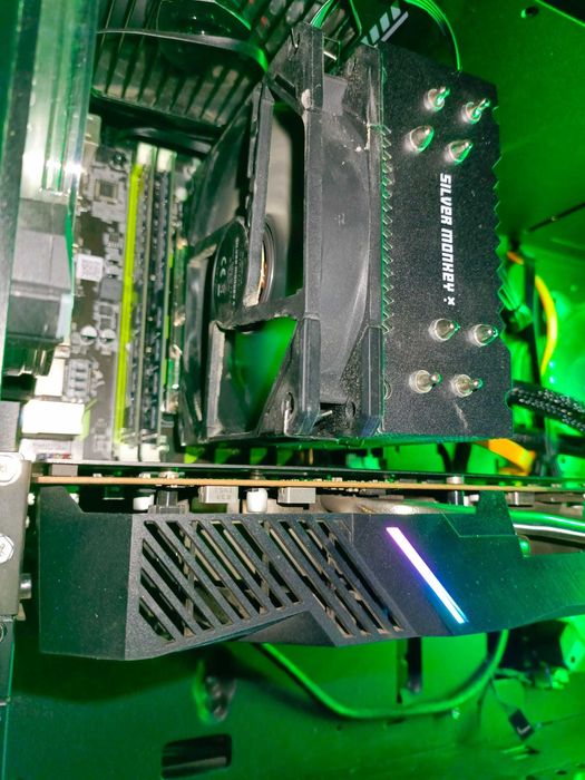 PC Gamer - Intel 16x2.6GHZ/32GB RAM/RX5700 8GB/2xSSD/550W 80 Plus