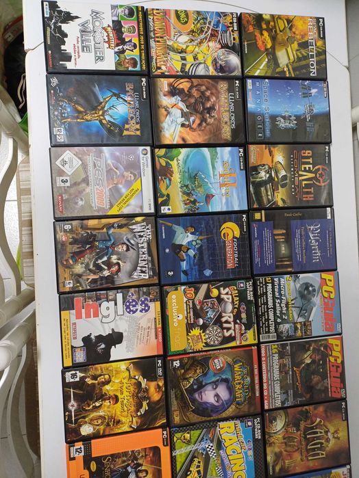 Jogos para PC e PlayStation 33 unidades