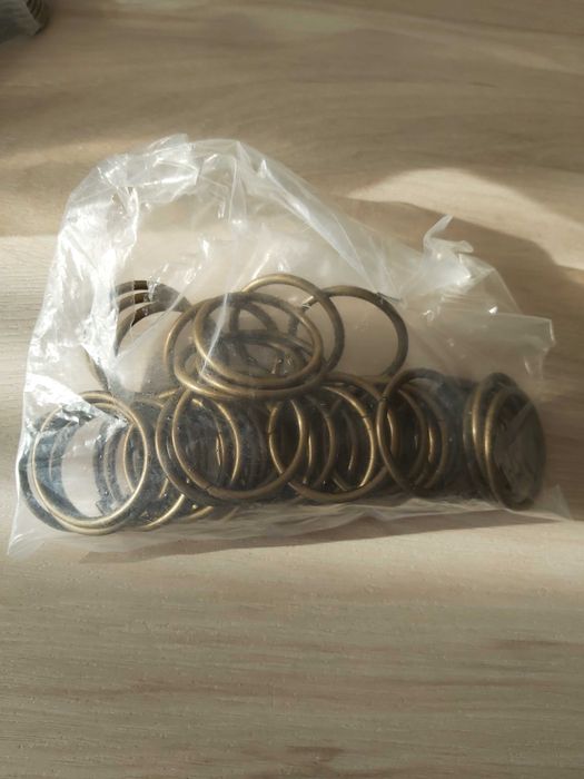 Аксесуари для металевих карнизів