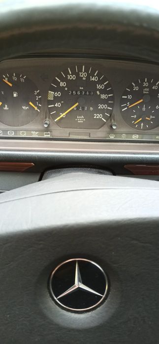Sprzedam Mercedesa 124 z 1991 roku