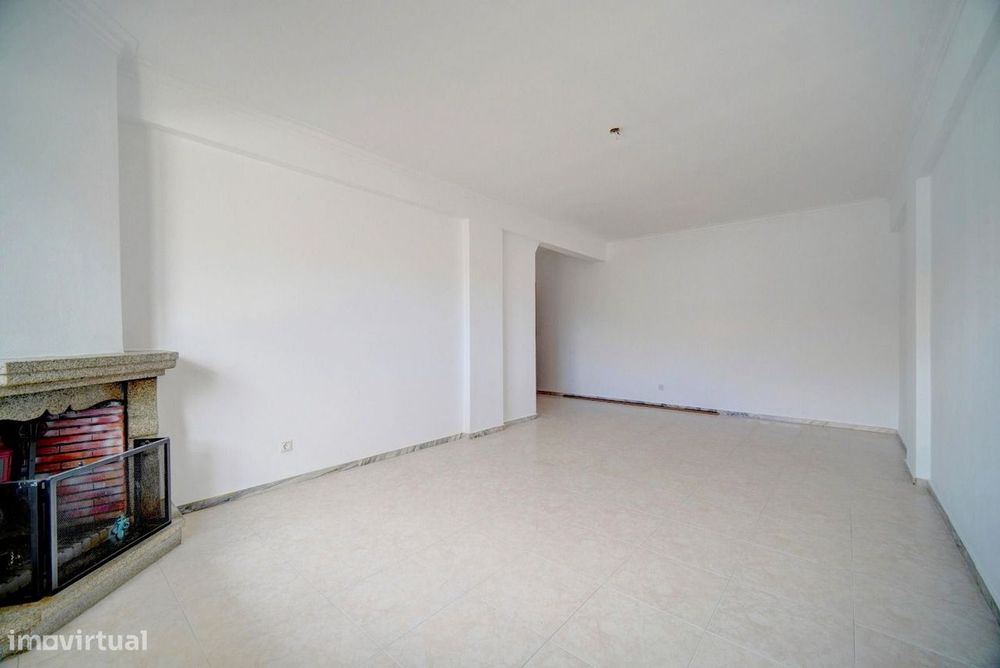 Apartamento T3 à venda em Sintra