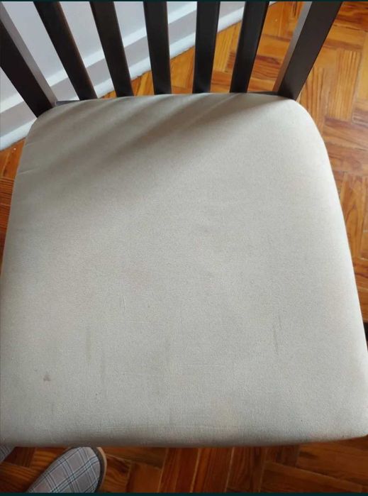 Mesa de jantar + 4 cadeiras